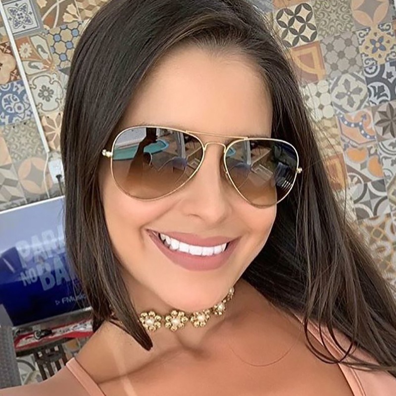 Photography Fashion - Retro Fashion Metal Oval Frame Sunglasses